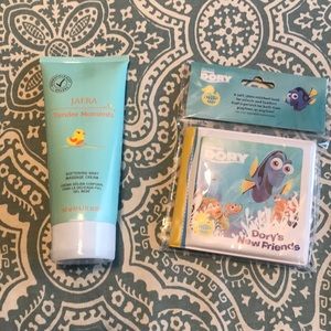 Jafra- Tender Moments massage cream and bathbook